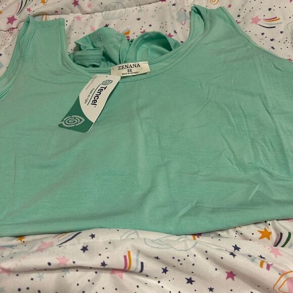 NWT Zenana Sleeveless Mint Top - Picture 2 of 11